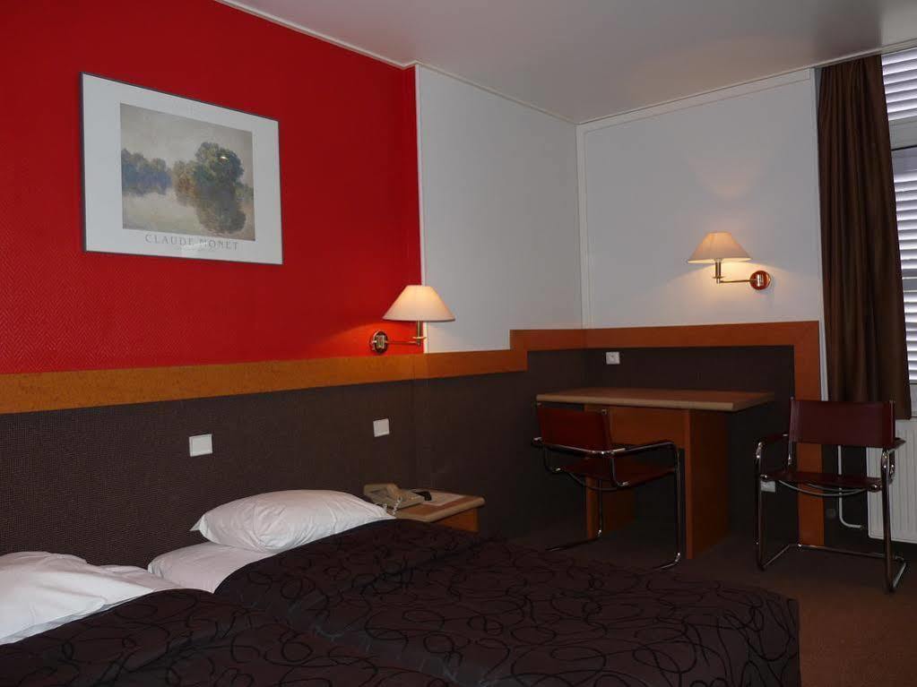 Du Rhin Hotel 2*
